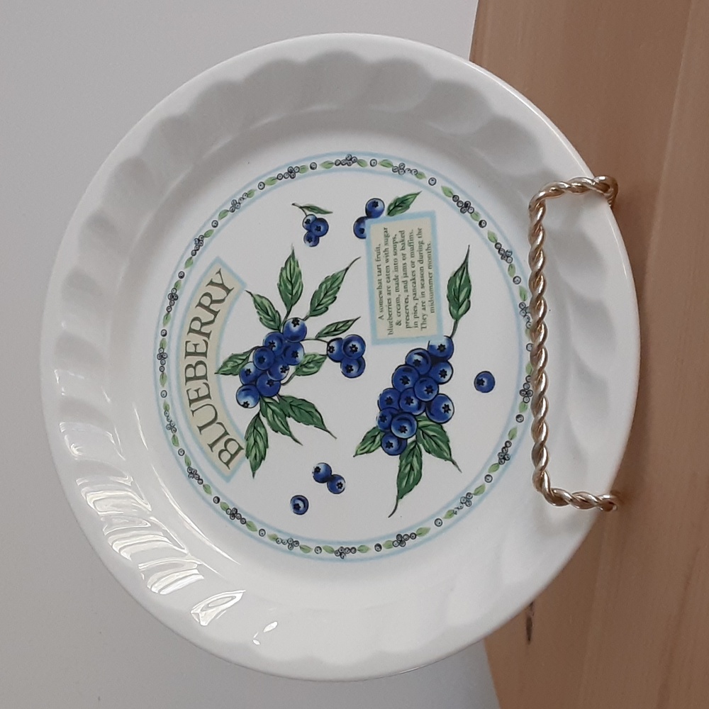 BLUEBERRY Pie Dessert Plate Himark Golden Pie Collection 8" W x 1" D